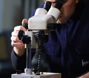Microscope